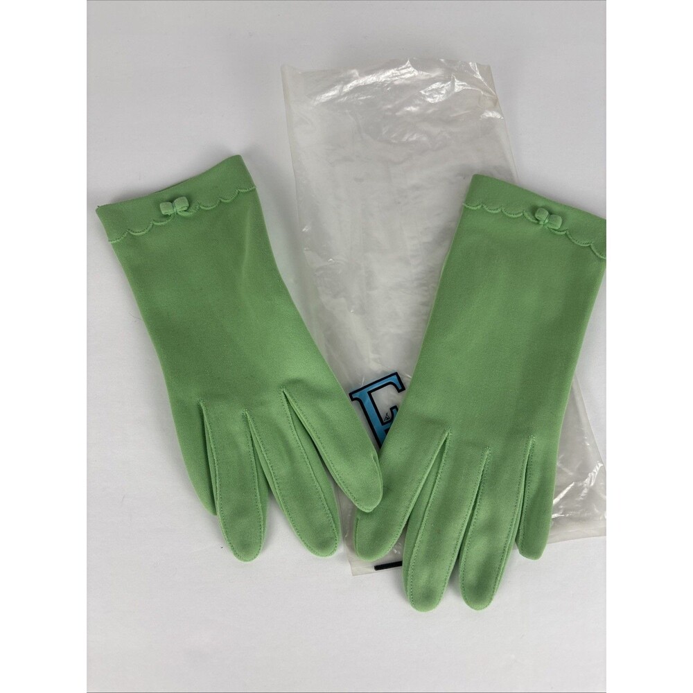 VTG Fownes Embraceable Gloves Lt Green Wrist Length Extra Size 8 - 8.5